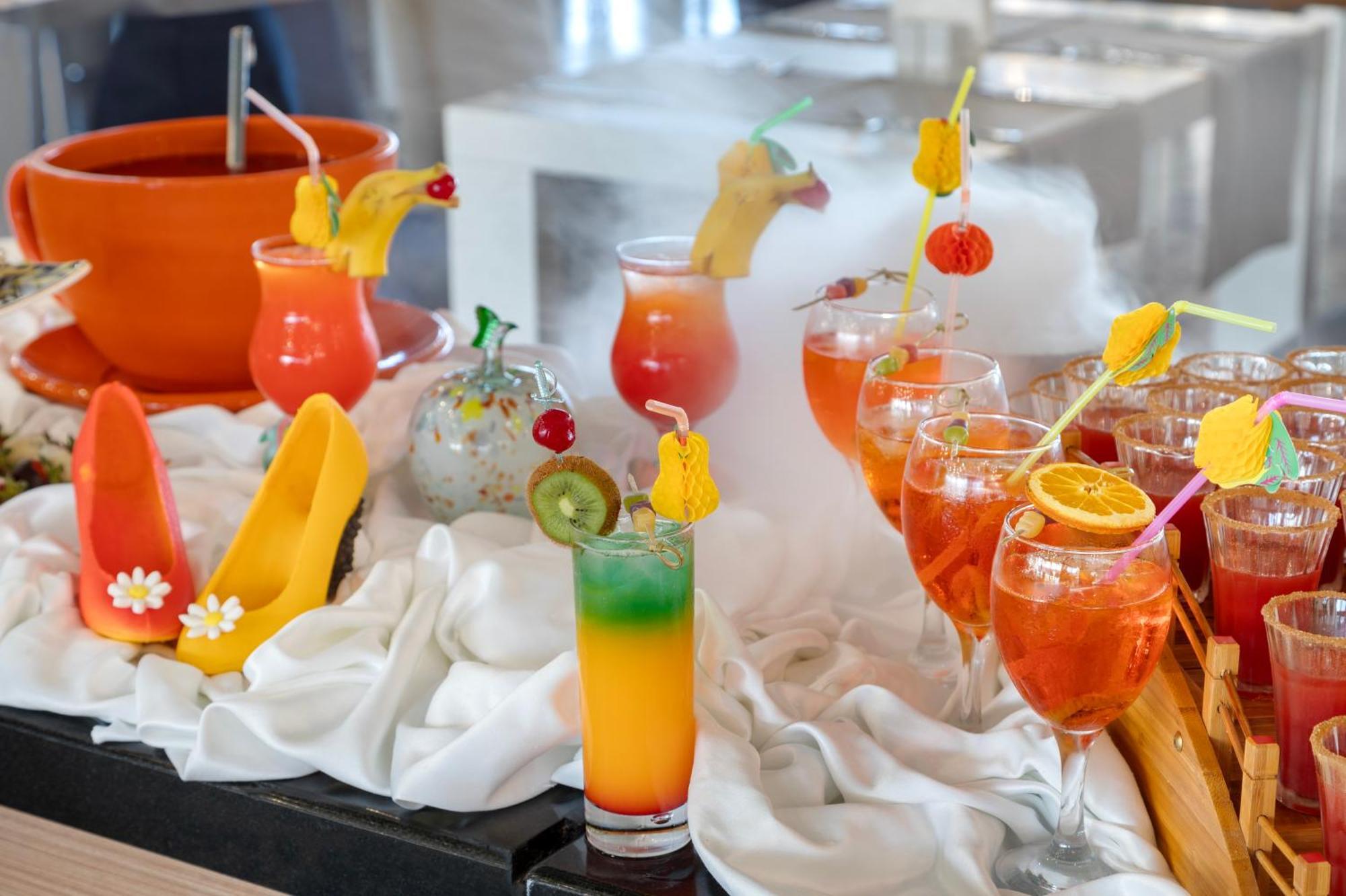 Ramada Plaza Antalya Hotel Luaran gambar Non-alcoholic drinks