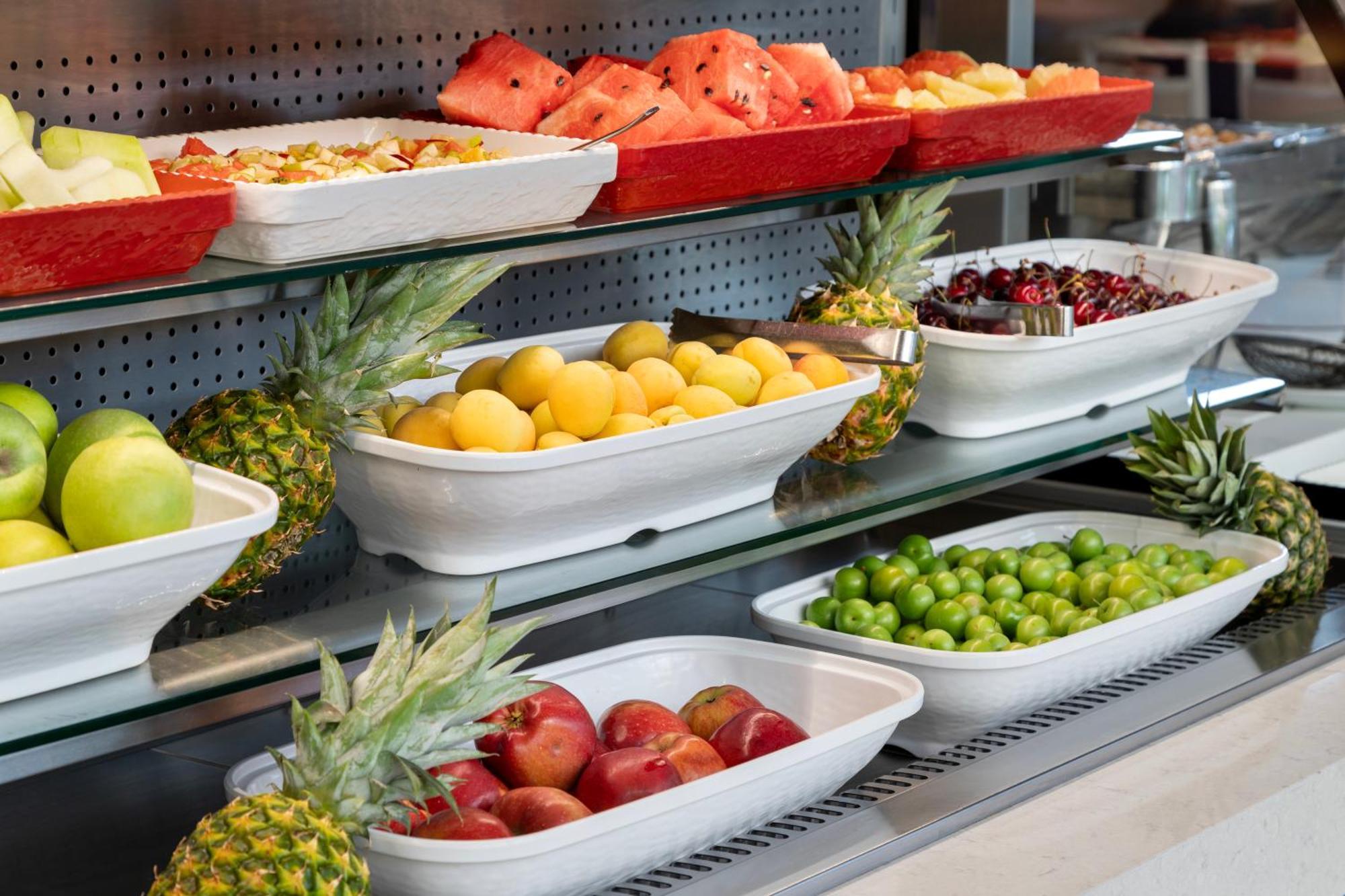 Ramada Plaza Antalya Hotel Luaran gambar Fruit salad