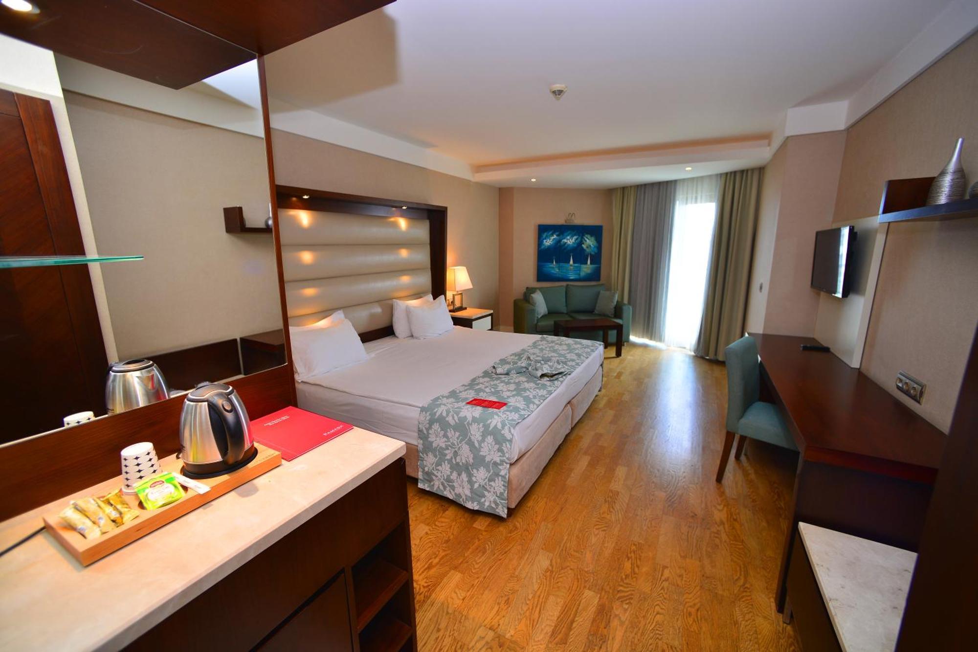 Ramada Plaza Antalya Hotel Luaran gambar