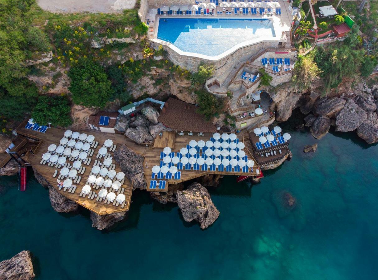 Ramada Plaza Antalya Hotel Luaran gambar Aerial view of the Blue Grotto